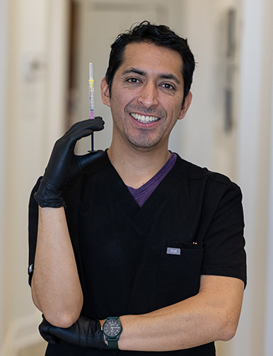 Dr. Mario Mujica